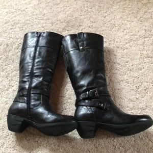 Like new black ladies dress boots sz 8.5